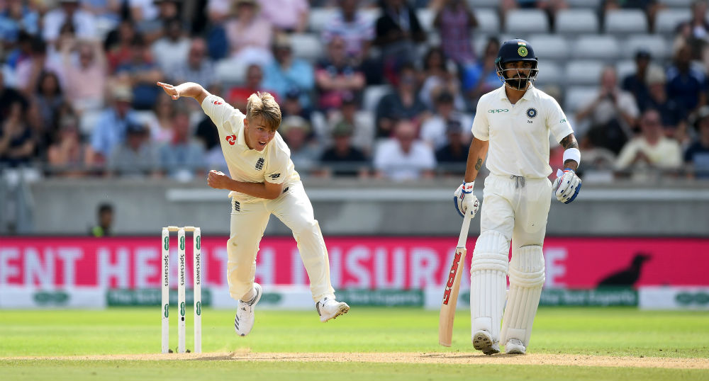 Sam-Curran-Virat-Kohli.jpg