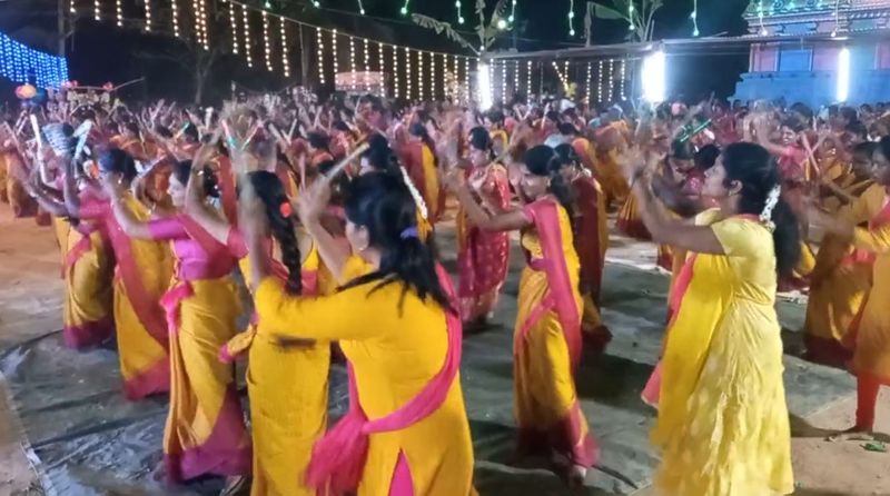 கொங்கு கும்மியாட்டத்திற்கு போட்டியாக டெல்டாவில் அரங்கேறிய கோலாட்டம்; சினிமா பாடல்களுக்கு நடனமாடி அசத்தல்