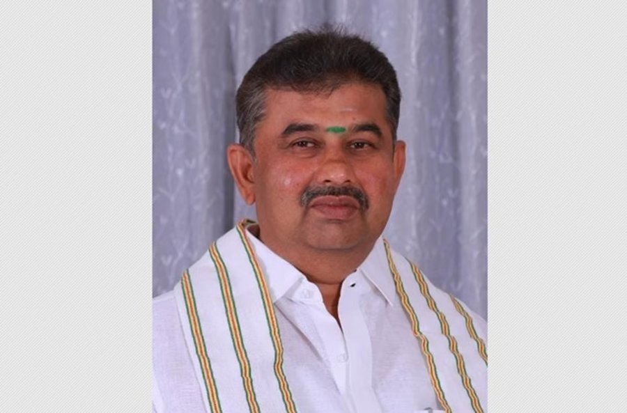 எங்கள் சாதி பெண்கள் மீது கை வைத்தால் கருவறுப்போம்; இணையத்தில் வைரலாகும் கொமதே கட்சி வேட்பாளரின் ஆணவ பேச்சு