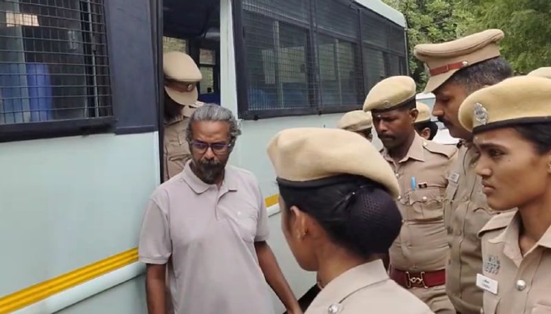 சவுக்கு சங்கர் வழக்கு.. குற்றம்சாட்டப்பட்ட பெலிக்ஸ் - விசாரணைக்கு பின் திருச்சி சிறையில் அடைக்கப்பட்டார்!