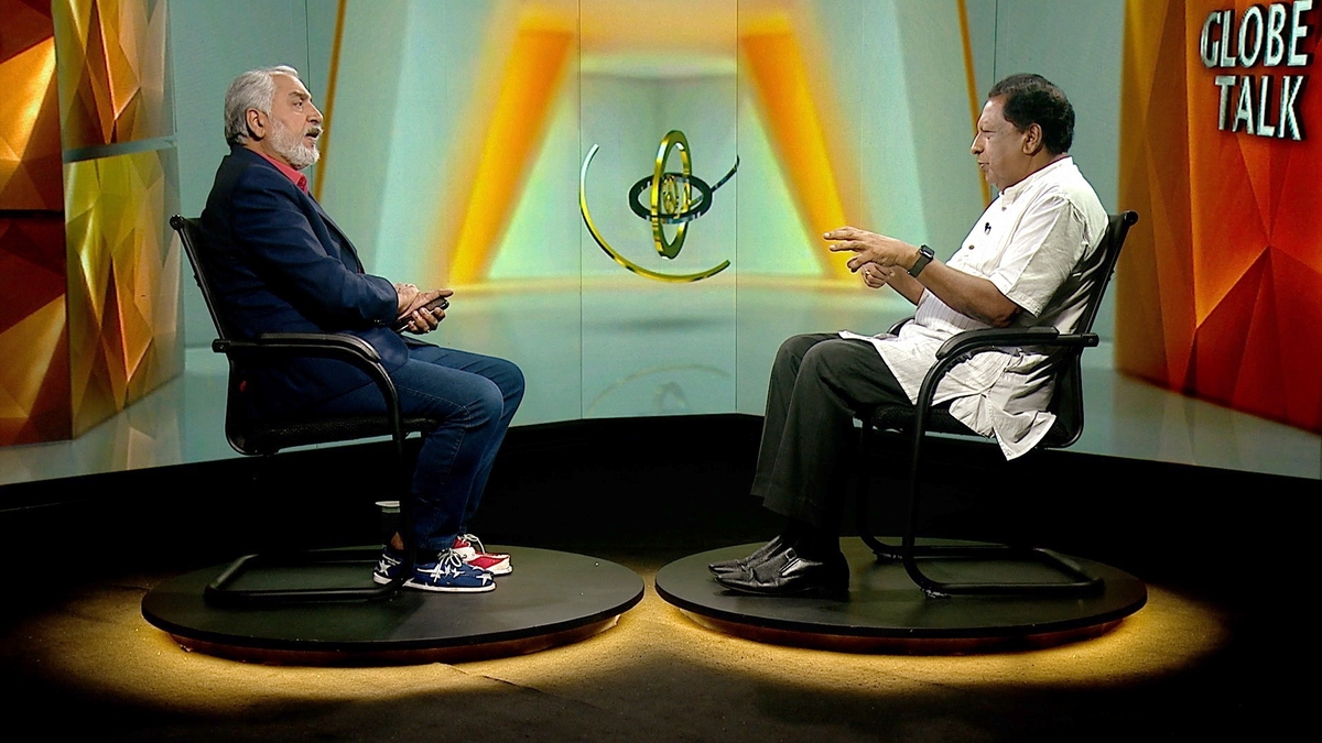 "കമല ഹാരിസിന് മുൻതൂക്കമുണ്ടെങ്കിലും മത്സരം പ്രവചനാതീതം'  | Hari Namboothiri | Around and Aside