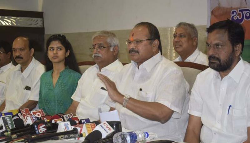 ap bjp president kanna lakshminarayana makes comments on ap cm ys jagan over amaravathi