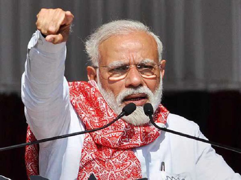 LDF, UDF looting Kerala: Prime Minister Modi