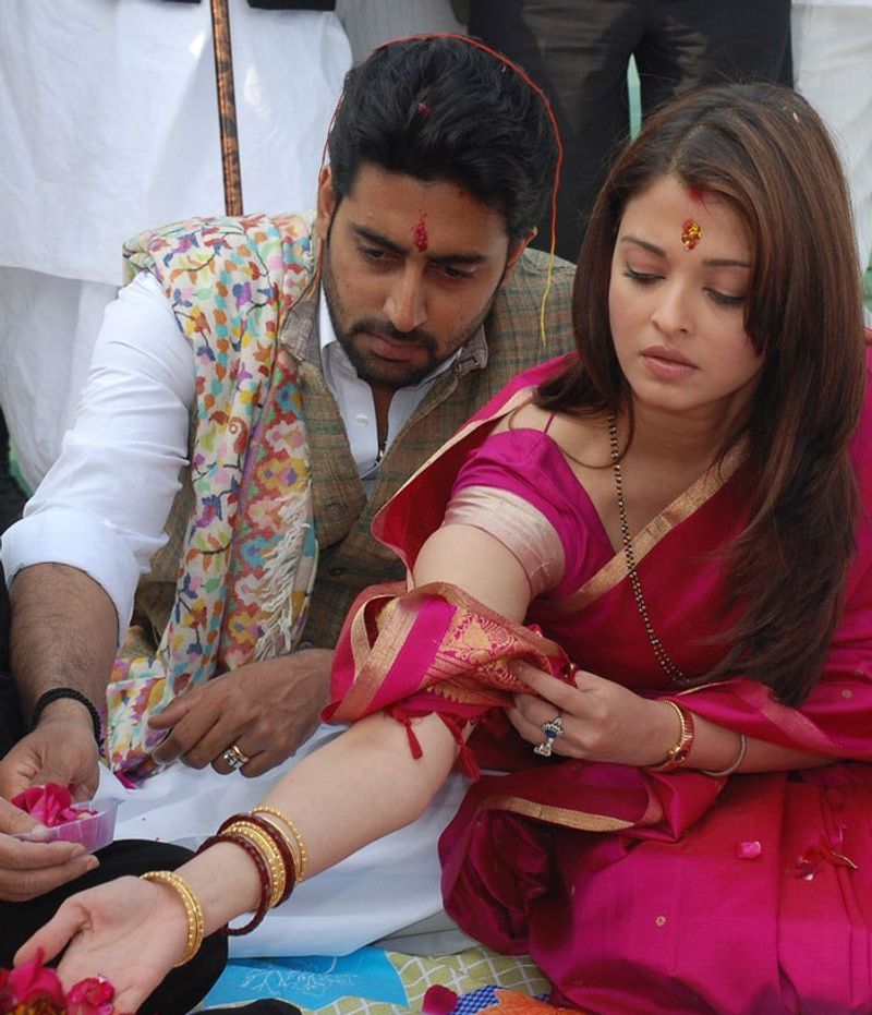 Happy anniversary Aishwarya Rai, Abhishek Bachchan: Check out their 13