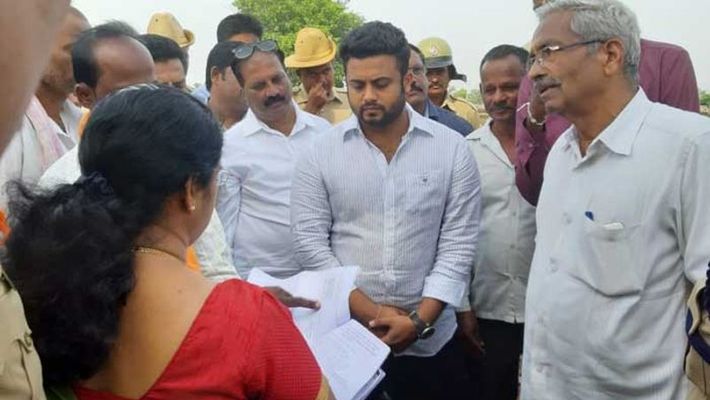 Belagavi Congress MLA Lakshmi Hebbalkar Son taken to police custody for protesting with farmers