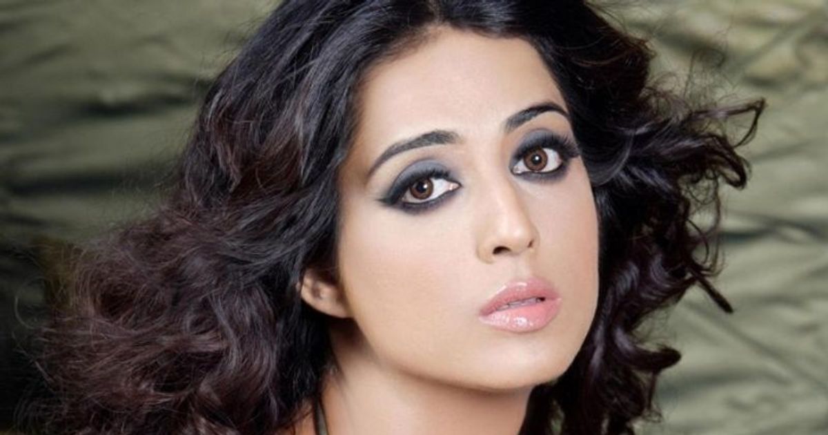 Did You Know Mahie Gill Has 4 Year Old Daughter Out Of Wedlock With Live In Partner