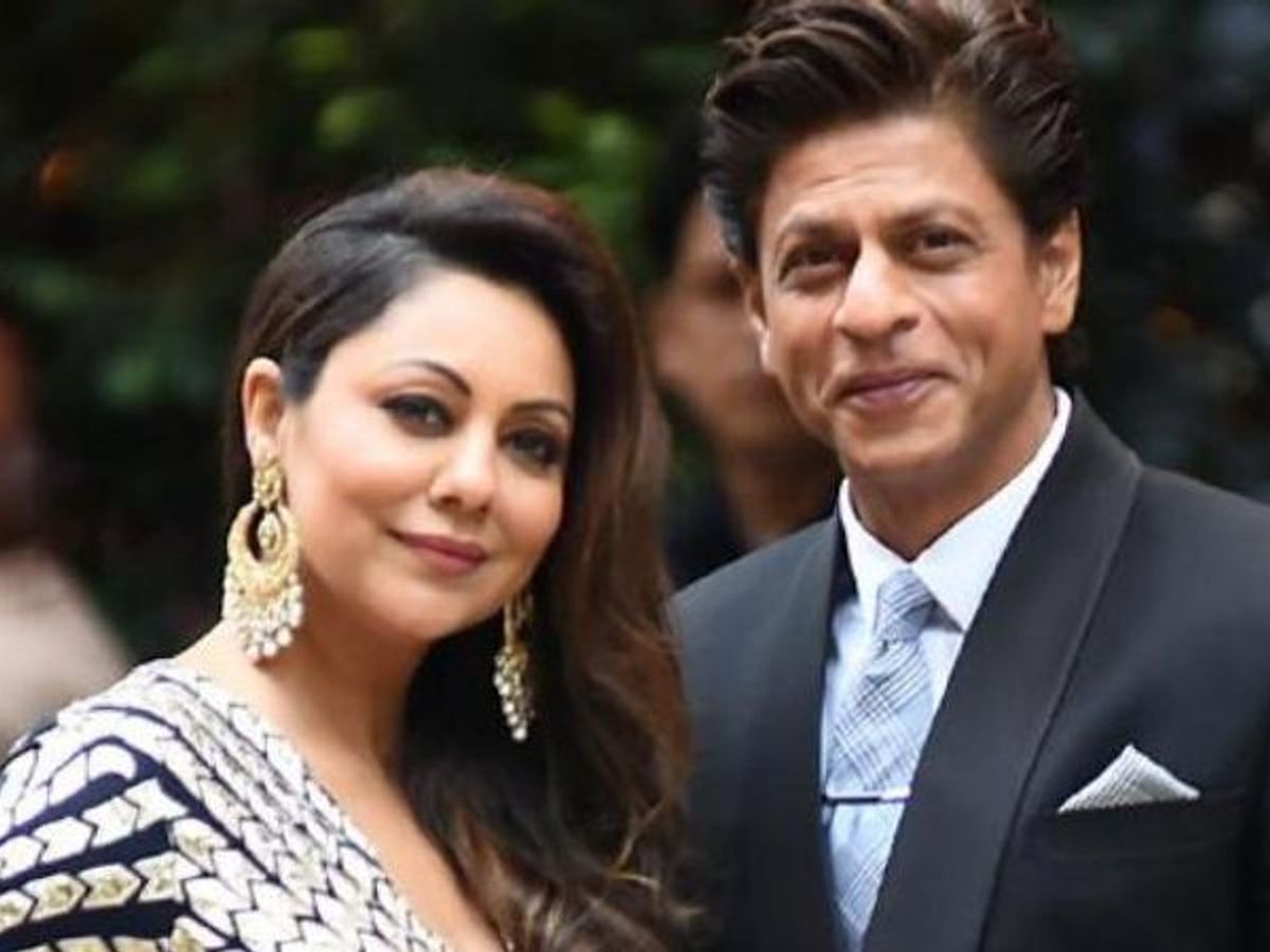 Shah Rukh Khan, wife Gauri Khan fight in bed, for this silly reason (Video)