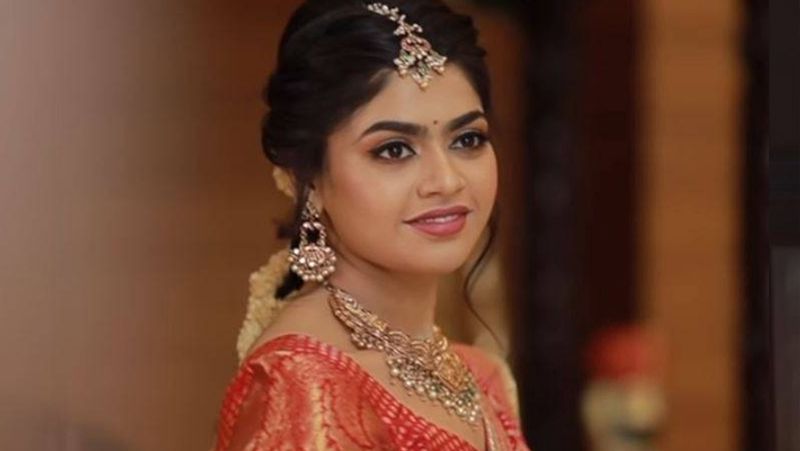 श्रीरामुलु की बेटी रक्षिता की शादी हैदराबाद के उद्योगपति संजीव रेड्डी के साथ हो रही है। 5 मार्च को होने वाली इस शादी का समारोह कुल 9 दिन तक चलेगा और इसमें करोड़ों रुपए खर्च होंगे।