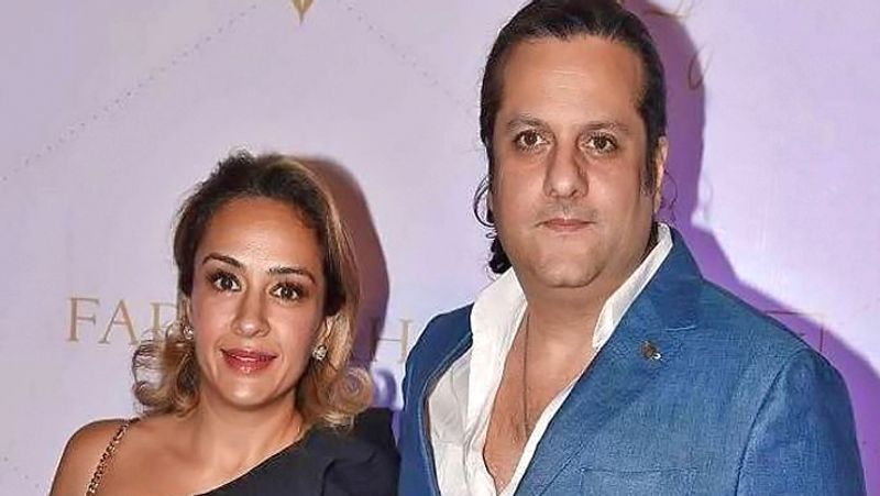 बेंगलुरू में फॉर्महाउस : फरदीन के पिता फिरोज खान ने बेंगलुरु में 100 एकड़ से भी ज्यादा जमीन खरीदी थी। वहां उनका एक फार्महाउस भी है, जिसमें घोड़े भी हैं। फिरोज खान लग्जरी लाइफस्टाइल जीने के लिए जाने जाते थे और अपने इसी शौक के चलते उन्होंने जमीन खरीदी थी। फिरोज खान का सपना था कि वो इस जमीन पर लोगों के रहने के लिए घर बनाएं।