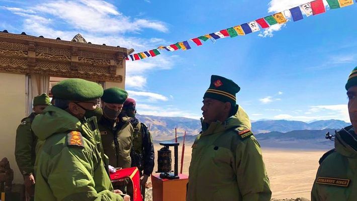 army chief General MM Naravane visited forward areas in Eastern Ladakh amid tension with china KPP