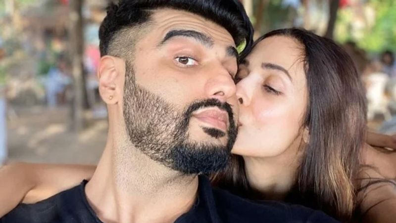 <p> Arjun Kapoor also copied this post of Malaika.  Both of them have confessed their friendship in many interviews but have not given any information on the matter of marriage.  Arjun and Malaika have made it clear that the two are definitely together but on the question of marriage, both of them turn around. <br /> </p>
