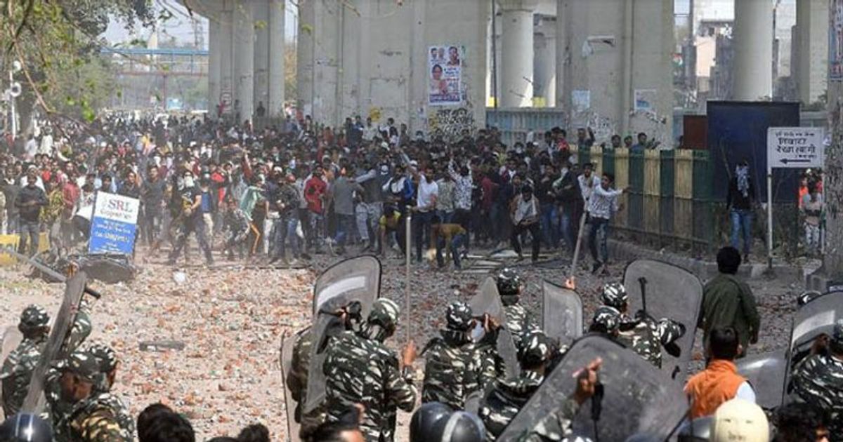 दिल्ली दंगों में चौंकाने वाला खुलासा, पुलिस ने कहा- दंगे करवाने में थी  आईएसआई की भूमिका | Shocking disclosure in Delhi riots police said ISI role  in organizing riots kpl