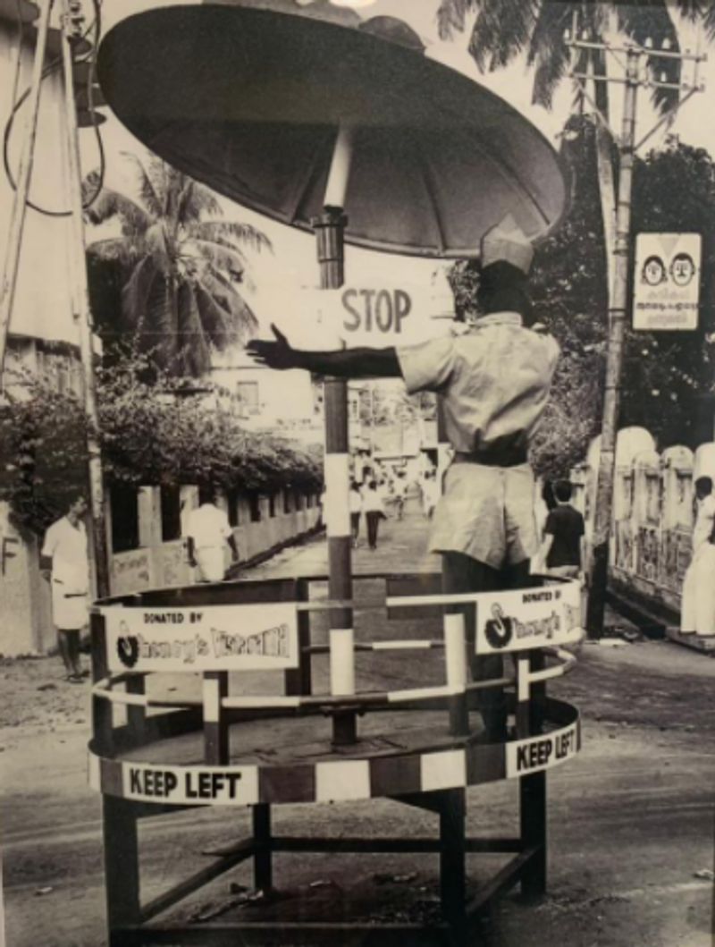 ദാ, ഇന്ന് മുതല്‍ പ്രദര്‍ശനം ആരംഭിക്കുന്നു.. ഷേണായീസ്... ! Shenoys