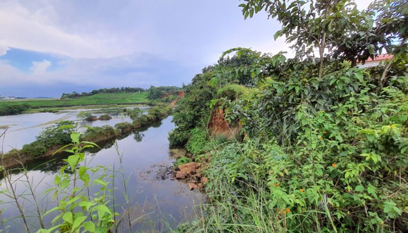 സന്ദര്‍ശകരുടെ തിരക്ക് വിനയാകുന്നു