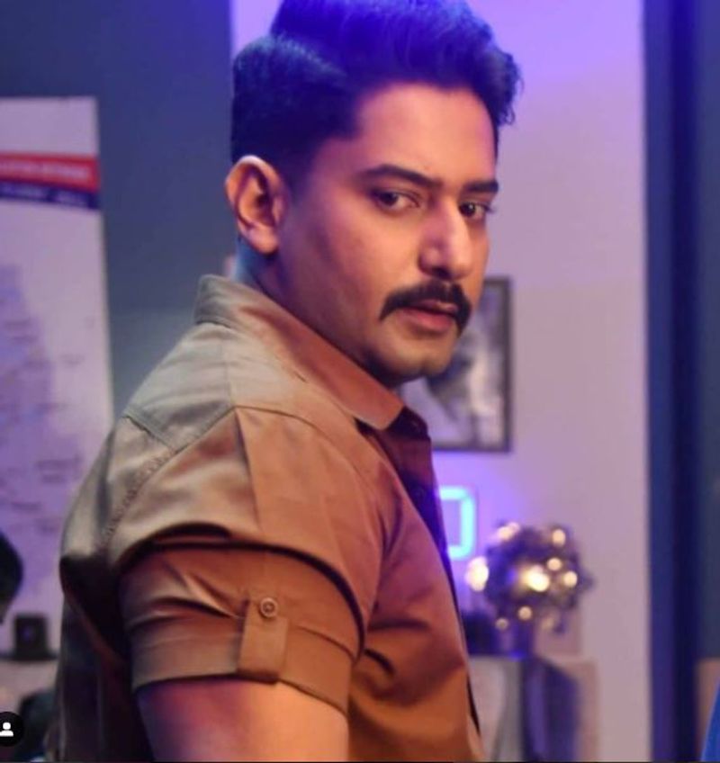 ಮಹಿಷನ ಅವತಾರದಲ್ಲಿ ಪ್ರಜ್ವಲ್ ದೇವರಾಜ್: ಯಕ್ಷಗಾನ ಕಲಾವಿದನಾದ ಡೈನಾಮಿಕ್ ಪ್ರಿನ್ಸ್!