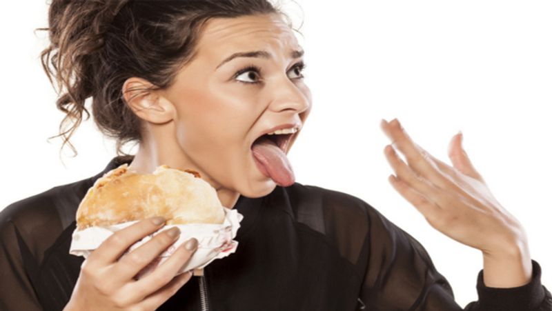 गर्म खाना खाने के अन्य नुकसान