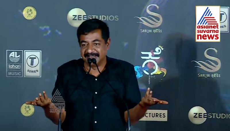 ಮುಂಗಾರು ಮಳೆಯಲ್ಲಿ ನೆಂದ ಹಾಗೆ ಇನ್ನು ಕಡಲ ಸೌಂದರ್ಯ ತೋರಿಸ್ತಾರಾ ಭಟ್ರು?