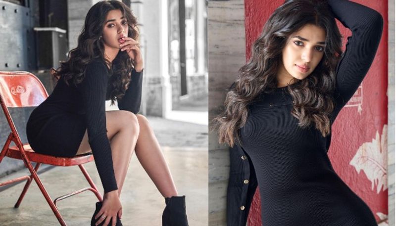 ಪಡ್ಡೆ ಹೈಕ್ಳಿಗೆ ಫಜೀತಿ ತಂದಿಟ್ಟ ಕೃತಿ ಸನನ್, ಮೈಮಾಟ ನೋಡಿ ಕಣ್ಣು ಮುಚ್ಚಲಾಗ್ತಿಲ್ಲ!