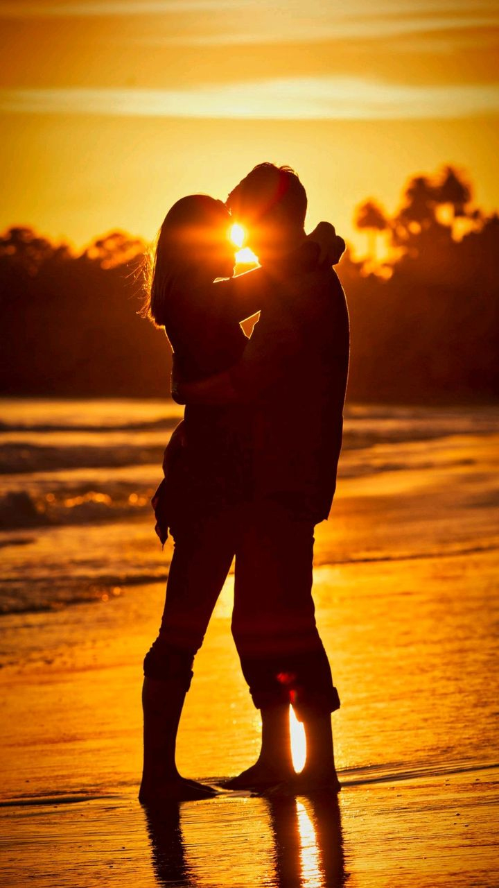 ನೌಕರಿಗೆ ಹೋದ ಹೆಂಡತಿಯ ನಡವಳಿಕೆ ಬದಲಾಯ್ತು: ಪತ್ನಿ ಬಗ್ಗೆ ಕನಸು ಕಂಡವನು ನೇಣಿಗೆ ಶರಣಾದ!