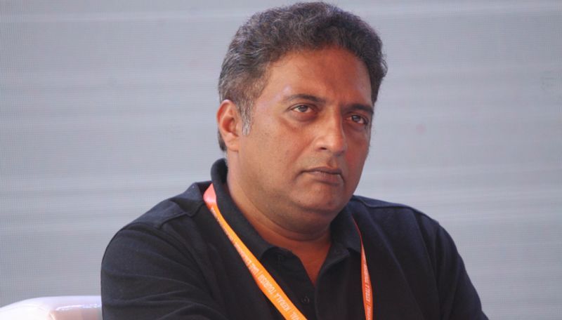 Prakash Raj on BJP: 420 ನಂಬರ್ ಇರೋರು 400 ಪ್ಲಸ್ ಬಗ್ಗೆ ಮಾತನಾಡ್ತಾರೆ, ಇದು ಅಹಂಕಾರ ತೋರಿಸುತ್ತೆ: ಪ್ರಕಾಶ್ ರಾಜ್