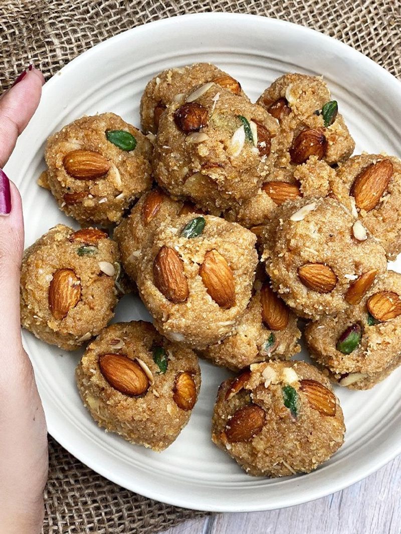 ಮಗುವಿಗೆ ಹಲ್ಲು ಹುಳುಕಾದಾಗ ಸಿಹಿ ಪದಾರ್ಥ ಕೊಡ್ಲೇಬೇಡಿ