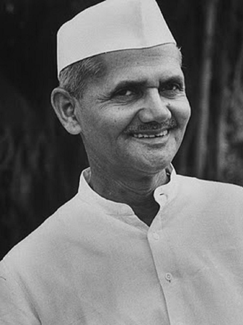 Turning Point: ಶಾಸ್ತ್ರೀಜಿ ಮರಣದ ಬಳಿಕ ಪಟ್ಟಕ್ಕಾಗಿ ಅಂತರ್ಯುದ್ಧ! ಇಂದಿರಾ ಪಟ್ಟಾಭಿಷೇಕದ ಹಿಂದಿನ ರೋಚಕ ರಹಸ್ಯ!