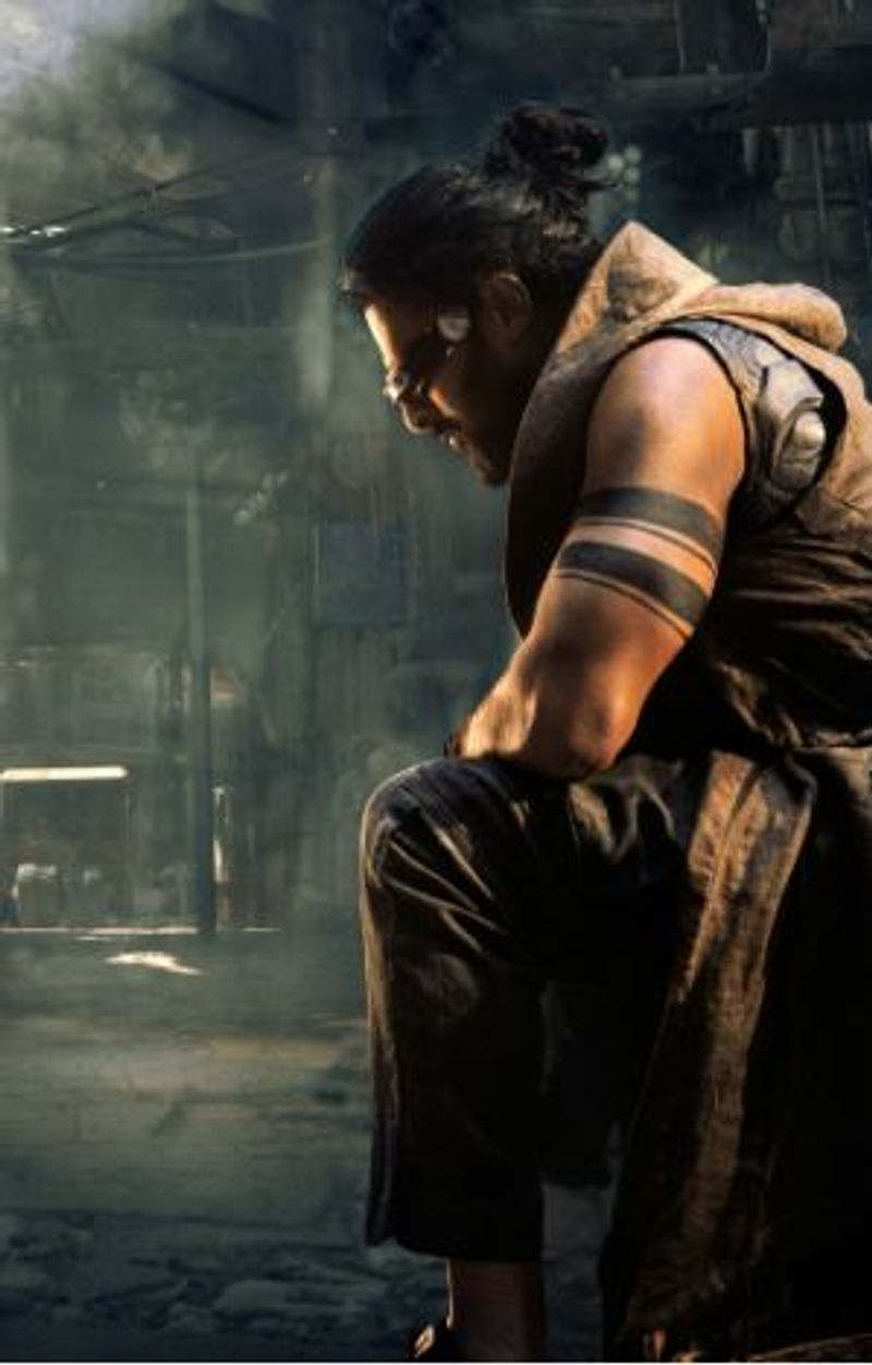 Prabhas: ಉಪ್ಪಿ ಸ್ಟೈಲ್‌ನಲ್ಲಿ ಜುಟ್ಟು ಕಟ್ಕೊಂಡು ಬಂದ ಪ್ರಭಾಸ್..! ಇದು ನಟನ ಶಿವರಾತ್ರಿ ಕಲ್ಕಿ ಹೊಸ ಅವತಾರ..!