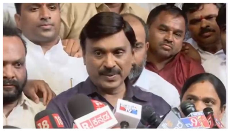 Reddy VS Tangadagi: ಮೋದಿ ಅಂದ್ರೆ ಶಿವರಾಜ್ ತಂಗಡಗಿ ಕಿವಿಯಲ್ಲಿ ಮುಳ್ಳು ಚುಚ್ಚಿದಂತಾಗುತ್ತೆ:ಜನಾರ್ದನ ರೆಡ್ಡಿ