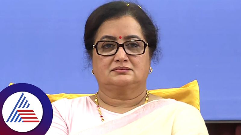 Sumalatha Joins BJP: ಸುಮಲತಾ ಬಿಜೆಪಿ ಸೇರ್ಪಡೆ ಯಾರಿಗೇನು ಲಾಭ ? ಅಂಬರೀಶ್ ಜೊತೆಗಿದ್ದ ಮತಗಳು ಕಮಲಕ್ಕೆ ಶಿಫ್ಟ್ ಆಗುತ್ತಾ ?