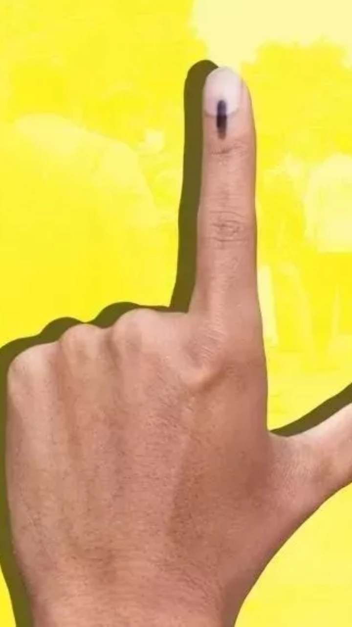 ತಾಳಿ ಕಟ್ಟಲು ಇನ್ನೇನು ಹತ್ತು ನಿಮಿಷ ಇರುವಾಗಲೇ ಓಡೋಡಿ ಬಂದು ಮತದಾನ ಮಾಡಿದ ವರ!