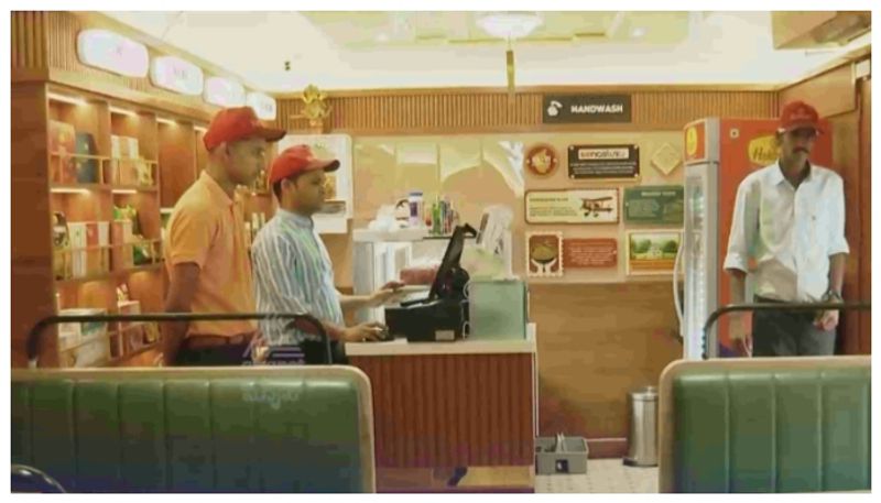 ಗುಜರಿ ಸೇರಬೇಕಿದ್ದ ರೈಲ್ವೇ ಬೋಗಿ ಇಂದು ಹೈಟೆಕ್ ರೆಸ್ಟೋರೆಂಟ್! ಸಿಟಿಮಂದಿ ಫುಲ್ ಫಿದಾ!