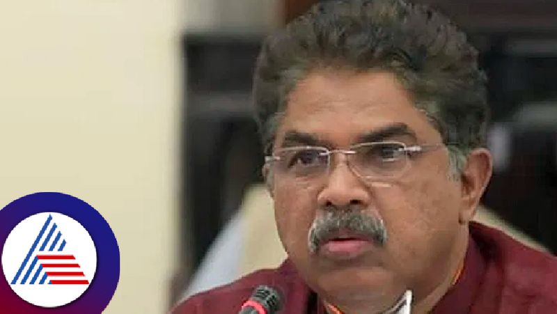 ಕೇಂದ್ರ ಸಚಿವರು ಬಂದರೆ ಪರಿಹಾರ ಸಿಗಲ್ಲ ಅಂತೀರಾ? ನೀವಾದ್ರೂ ಬರ್ತೀರಾ?: ಡಿಕೆಶಿ ವಿರುದ್ಧ ಅಶೋಕ್ ಕಿಡಿ