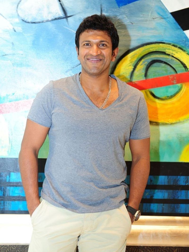 ಅನುಮತಿ ಇಲ್ಲದೇ ಪುನೀತ್ ರಾಜ್‌ಕುಮಾರ್ ಪುತ್ಥಳಿ ಪ್ರತಿಷ್ಠಾಪನೆ, ಪೊಲೀಸರಿಂದ ತೆರವು!