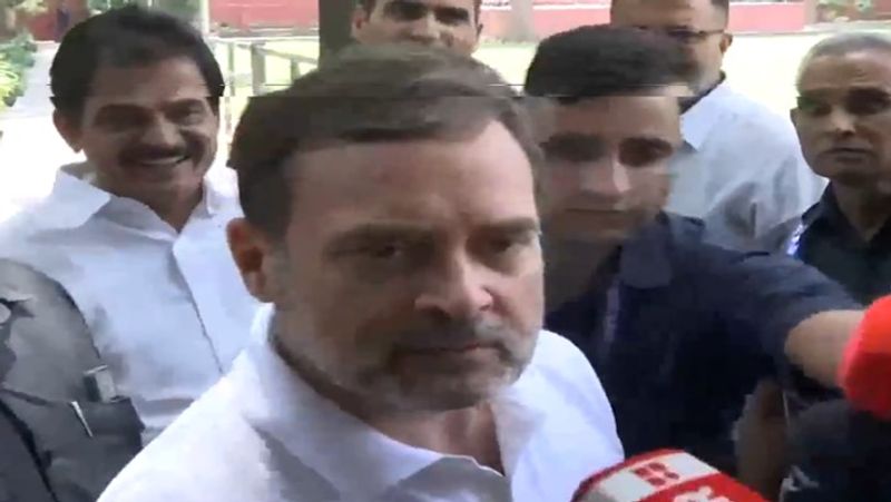 ಮತಗಟ್ಟೆ ಸಮೀಕ್ಷೆ ಬೆನ್ನಲ್ಲೇ ಖರ್ಗೆ, ರಾಹುಲ್ ಸಭೆ: ಅಭ್ಯರ್ಥಿಗಳೊಂದಿಗೆ ವರ್ಚುವಲ್ ಮೀಟಿಂಗ್