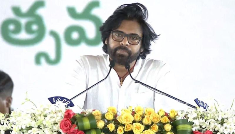 'ಆಕೆ ನನ್ನ ಅತ್ತಿಗೆ ಅಲ್ಲ..ನನ್ನ  ಅಮ್ಮ'..ಪವನ್‌ ಕಲ್ಯಾಣ್‌ ಅಚ್ಚರಿಯ ಗಿಫ್ಟ್ ನೀಡಿದ ಅತ್ತಿಗೆ!