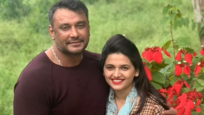 ದರ್ಶನ್ ಗ್ಯಾಂಗ್ಗೆ ಕಂಟಕವಾಗುತ್ತಾ 'ಆ' 2 ಪೆನ್ ಡ್ರೈವ್? ಪೊಲೀಸರು ಸಿದ್ಧಪಡಿಸಿರುವ ಇದರಲ್ಲಿ ಏನಿದೆ ?