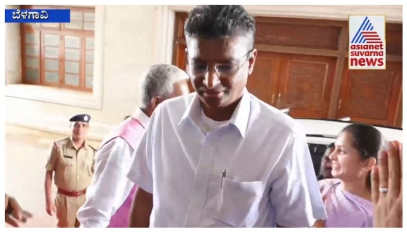 ಕಾಂಗ್ರೆಸ್‌ನಲ್ಲಿ ಹೊಸ ಪವರ್ ಹೌಸ್: ದಲಿತ ಸಿಎಂ ರೇಸ್‌ನಲ್ಲಿ ಜಾರಕಿಹೊಳಿ ಮುಂಚೂಣಿ!