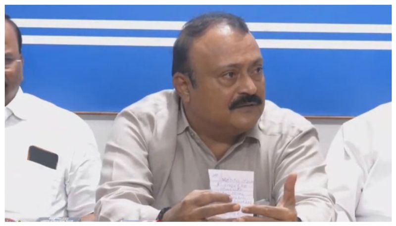 ಗಾಯಿತ್ರಿ ಸಿದ್ದೇಶ್ವರ್ ಸೋಲಿಗೆ ಲಗಾನ್ ಟೀಮ್ ನೇರ ಕಾರಣ: ರೇಣುಕಾಚಾರ್ಯ ವಿರುದ್ಧ ಸಿದ್ದೇಶ್ವರ್ ಟೀಮ್ ವಾಗ್ದಾಳಿ  