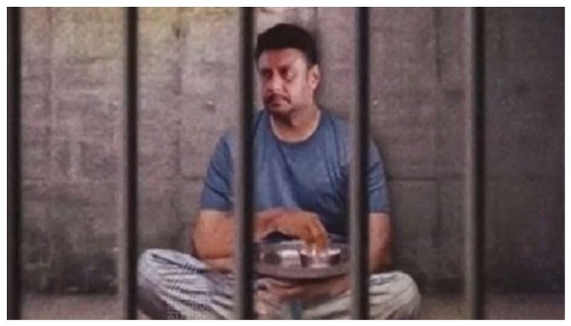 ಜೈಲಿನಲ್ಲಿ ನಟ ದರ್ಶನ್ ಮತ್ತು ನಟಿ ಪವಿತ್ರಾಗೌಡ ನಡುವೆ ಬ್ರೇಕಪ್ ಆಯ್ತಾ? ಹೆಂಡ್ತಿ ಮಾತಿಗೆ ಕಟ್ಟುಬಿದ್ದನಾ ಕಾಟೇರಾ?