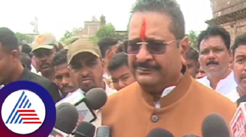 ಬಿಜೆಪಿಯಲ್ಲಿ ರೆಬೆಲ್ ನಾಯಕರ ಗುದ್ದಾಟ, ಕಾಂಗ್ರೆಸ್‌ನಲ್ಲಿ ಮುಖ್ಯಮಂತ್ರಿ ಬದಲಾವಣೆ ಜಟಾಪಟಿ!