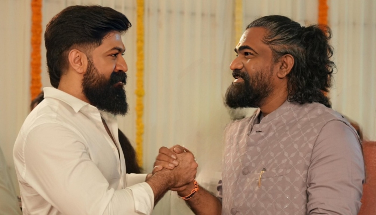 ಟಾಕ್ಸಿಕ್ ಅಡ್ಡದಿಂದ ಬಂತು ಮತ್ತೊಂದು ಸೂಪರ್ ಸರ್​ಪ್ರೈಸ್: ಯಶ್ ಜೊತೆ ನಾನಿದ್ದೇನೆ ಎಂದ ಟಿಟೌನ್ ಲೇಡಿ ಸೂಪರ್ ಸ್ಟಾರ್!