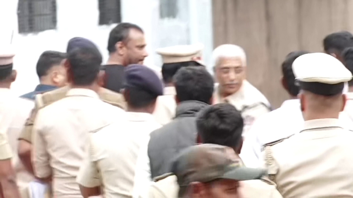 ಕಂಬಿ ಹಿಂದೆ 90 ದಿನ ಪೂರೈಸಿದ ಡೆವಿಲ್ ಹೀರೋ! ಕೋಟಿಯ ಕೋಟೆ ಕಟ್ಟಿ ಮೆರೆದವನ ಖಾತೇಲಿ ಈಗ ಎಷ್ಟಿದೆ ಹಣ?