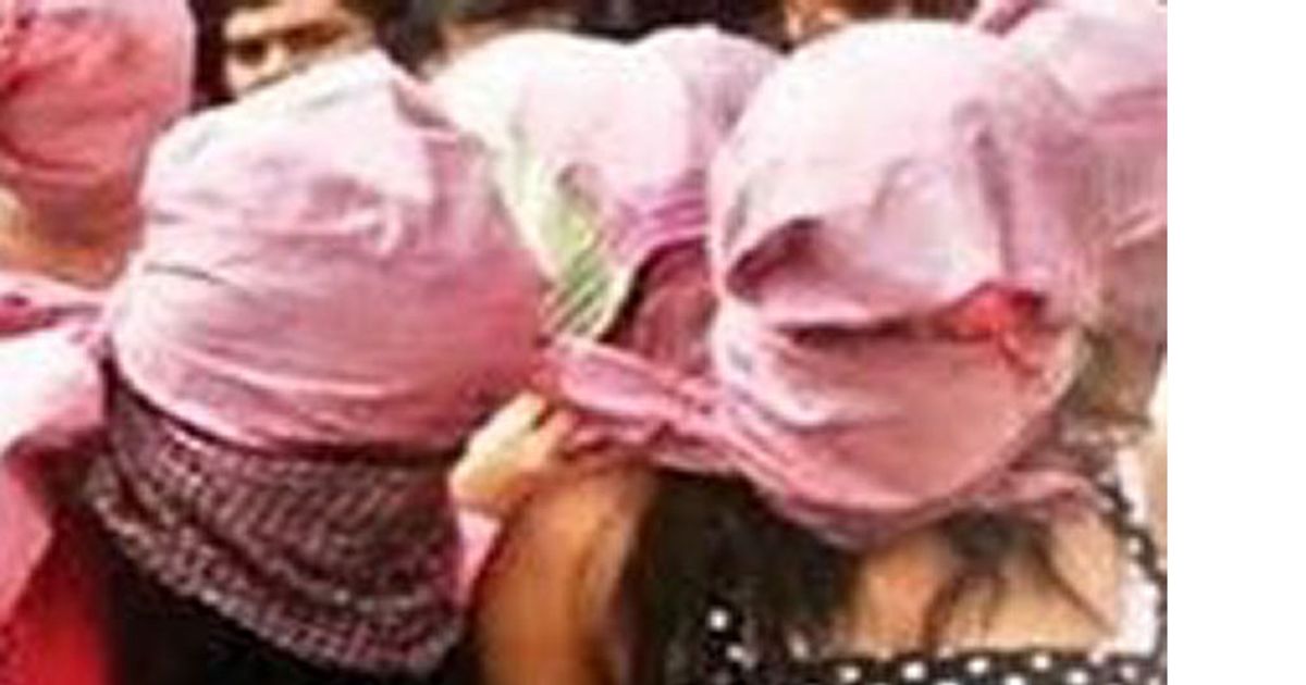 Maharashtra sex trade racket busted in a spa, four women