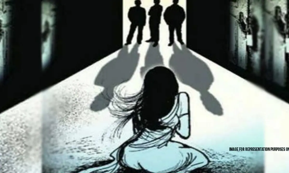 उत्तर प्रदेश की शादीशुदा महिला ने सामूहिक बलात्कार का आरोप लगाया