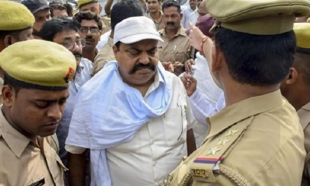 बाहुबली नेता अतीक अहमद के खिलाफ एक और मामला खुला