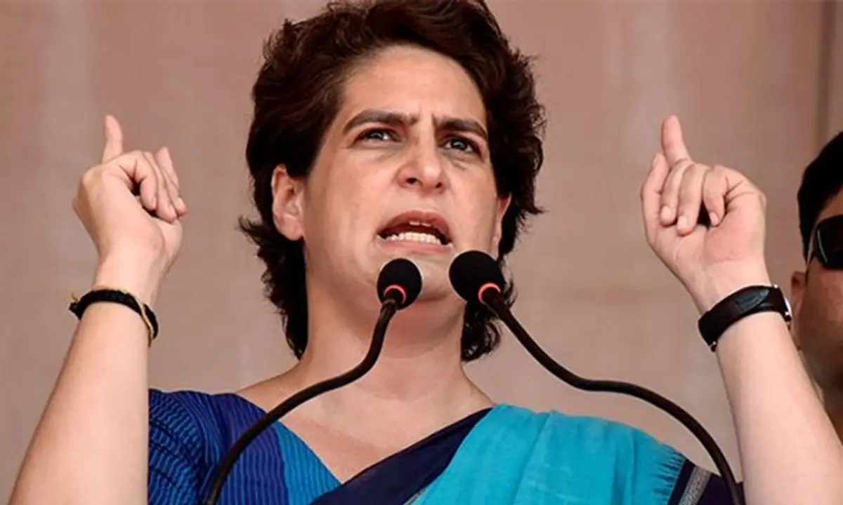 प्रियंका  ने 'आग्रह' से खेला योगी से सियासी दांव