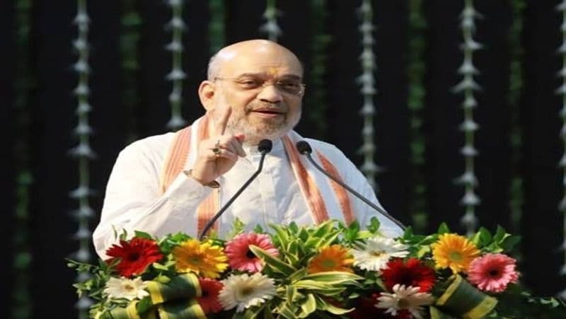 गांधीनगर में अमित शाह की दहाड़, 'देश के लिए जीने से हमें कोई नहीं रोक सकता' 