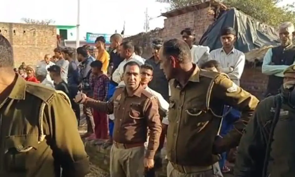 बरेली में चार बच्चियों की जलकर मौत, खेलने के दौरान छत पर बनी झोपड़ी में लगी आग की वजह से हुआ हादसा