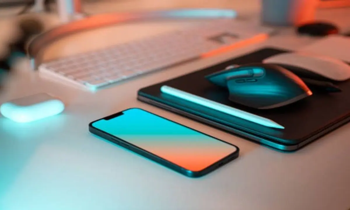 iPad और iPhone यूजर्स के लिए हाई रिस्क वॉर्निंग, जानें कैसे रखें पर्सनल डिटेल्स को सुरक्षित