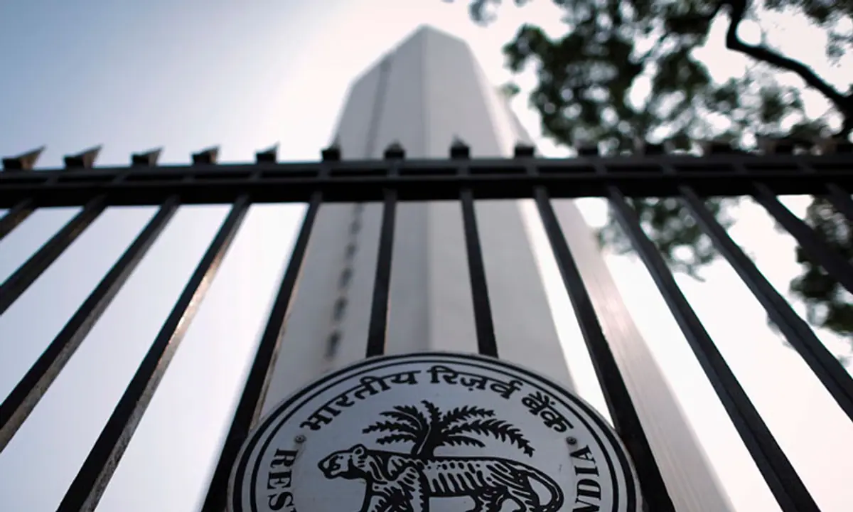 Information panel issues showcause notice to RBI for non disclosure of wilful defaulters’ list
